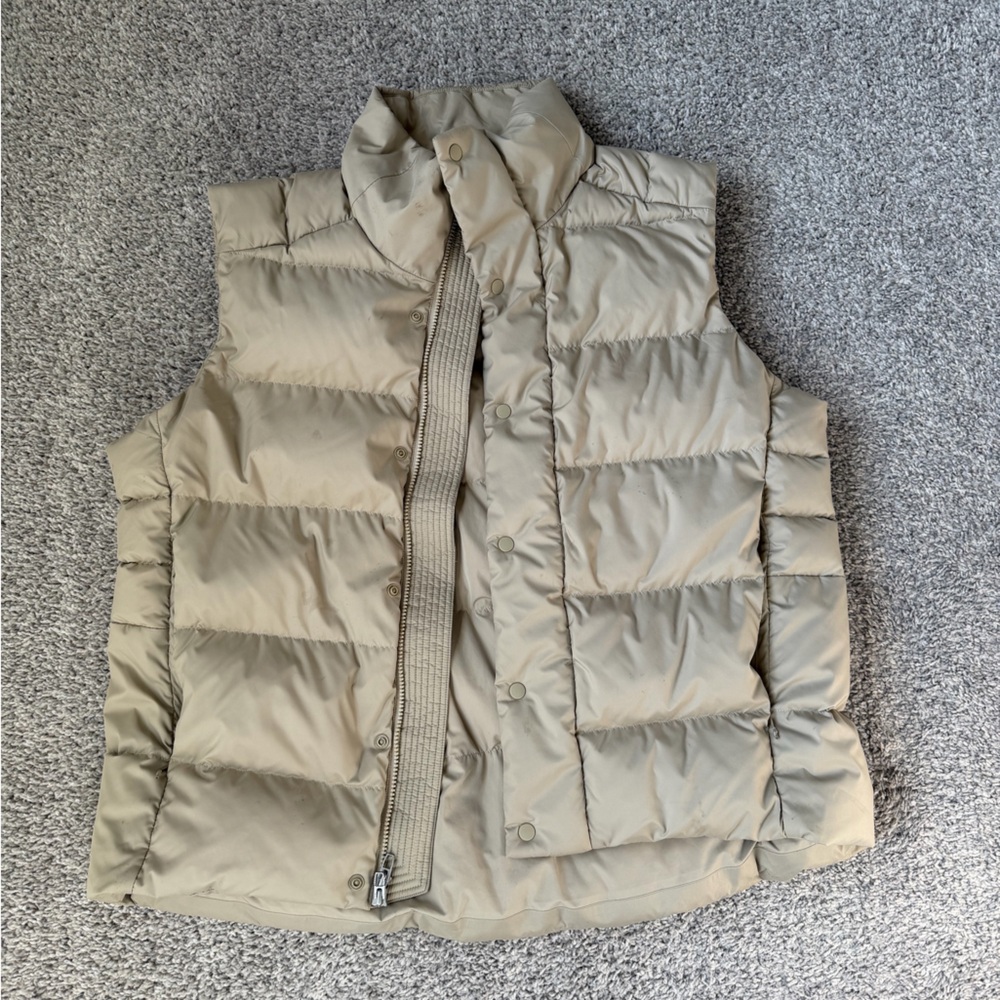 Men’s Lululemon Tan Puffer Vest
